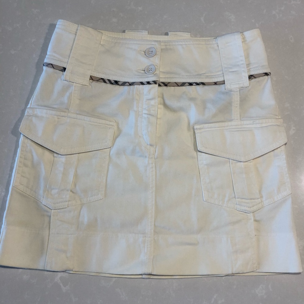 Burberry skirt